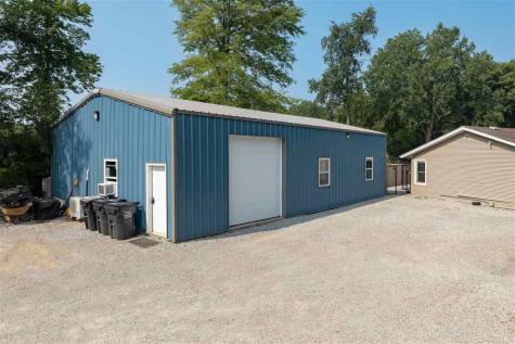 1045 Vine Avenue Riverside IA 52327