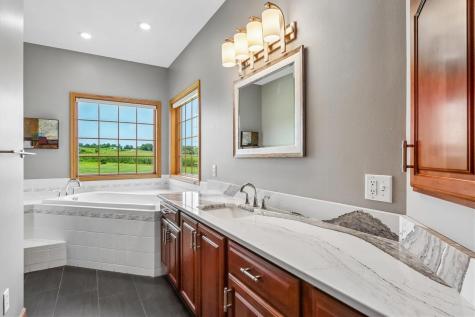 544 28th Lane Middle Amana IA 52203