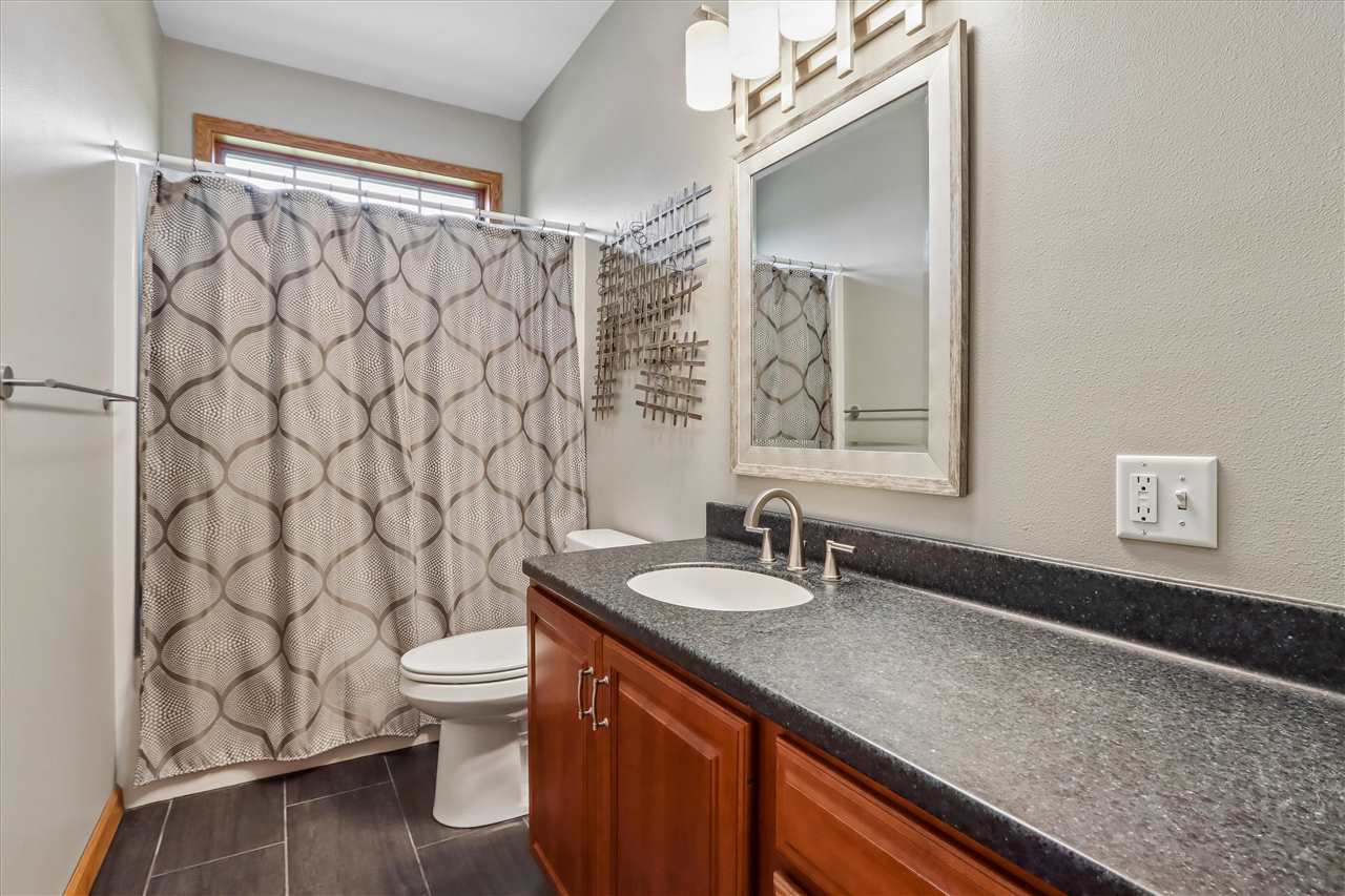544 28th Lane Middle Amana IA 52203