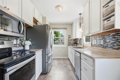 61 29th Avenue SW Cedar Rapids IA 52404