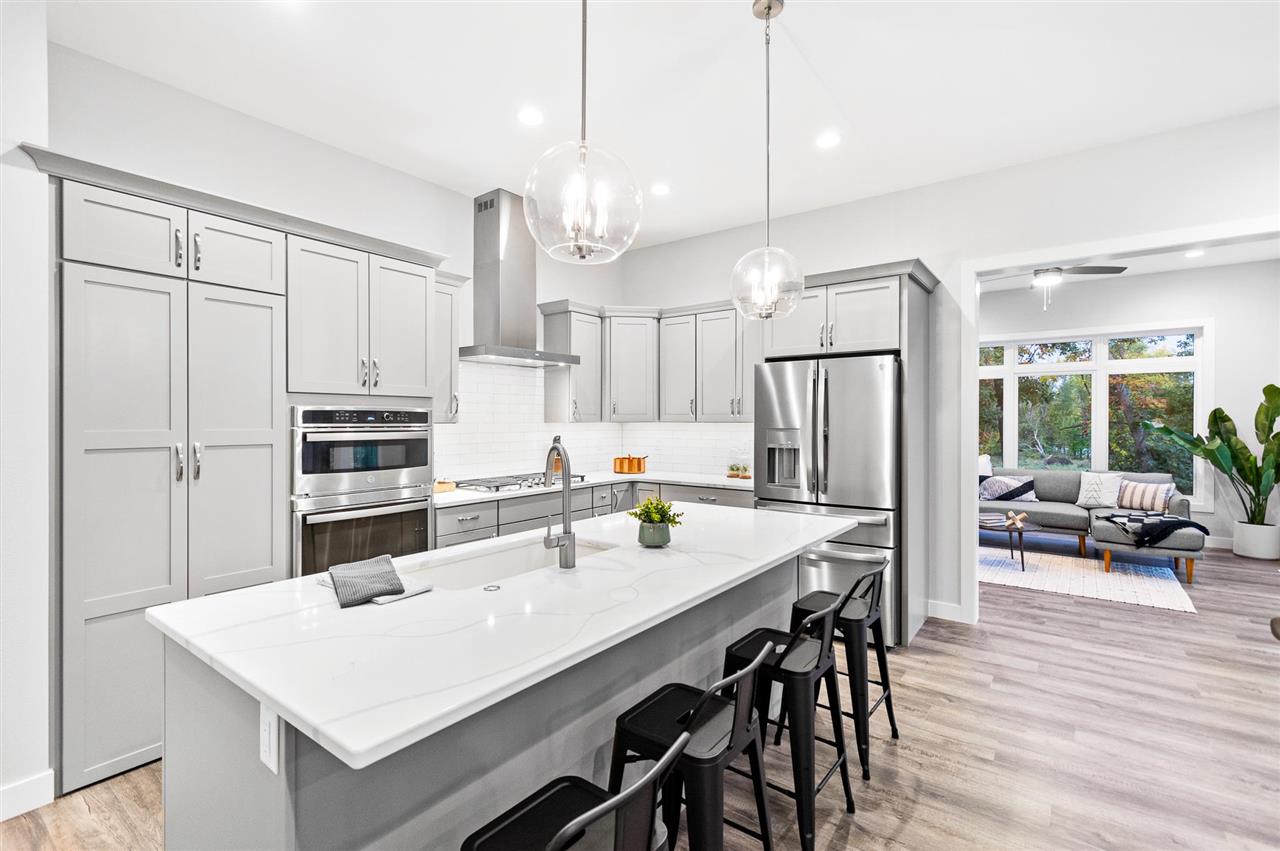 5521 Seminole Valley Trail Cedar Rapids IA 52411