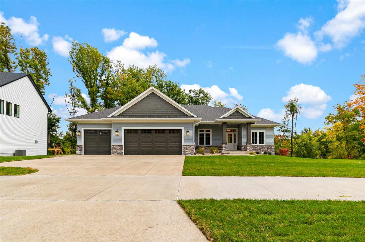 5521 Seminole Valley Trail Cedar Rapids IA 52411