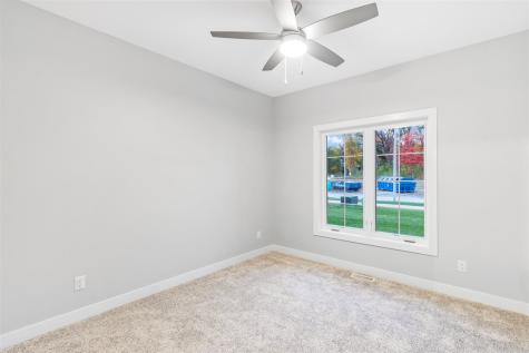 5521 Seminole Valley Trail Cedar Rapids IA 52411