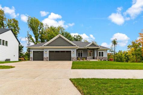 5521 Seminole Valley Trail Cedar Rapids IA 52411