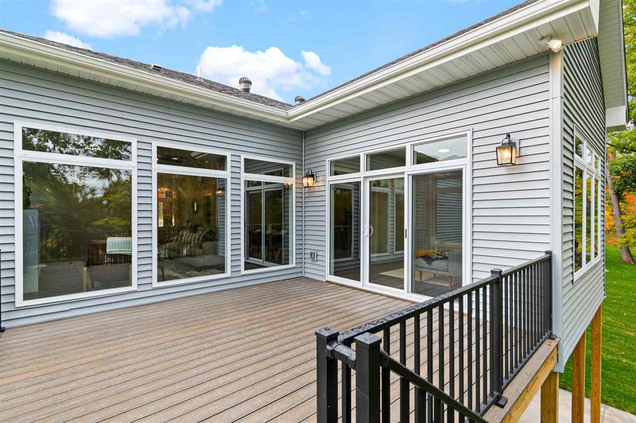 5521 Seminole Valley Trail Cedar Rapids IA 52411