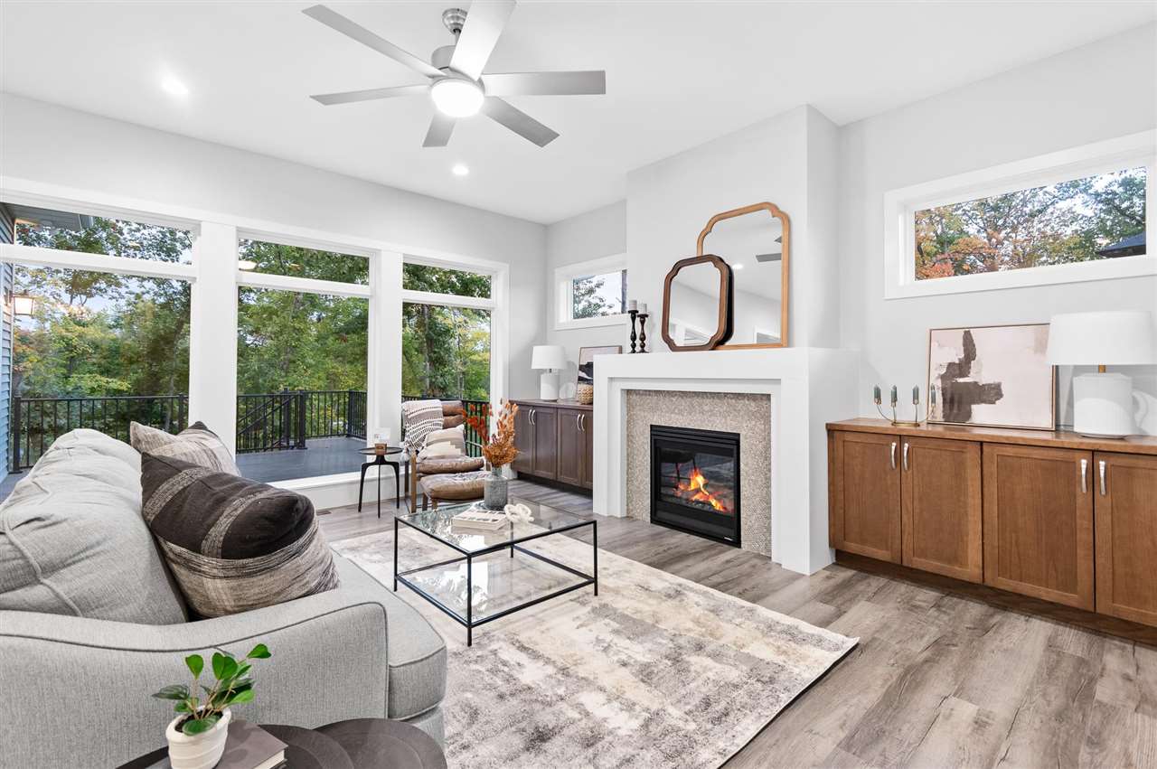 5521 Seminole Valley Trail Cedar Rapids IA 52411