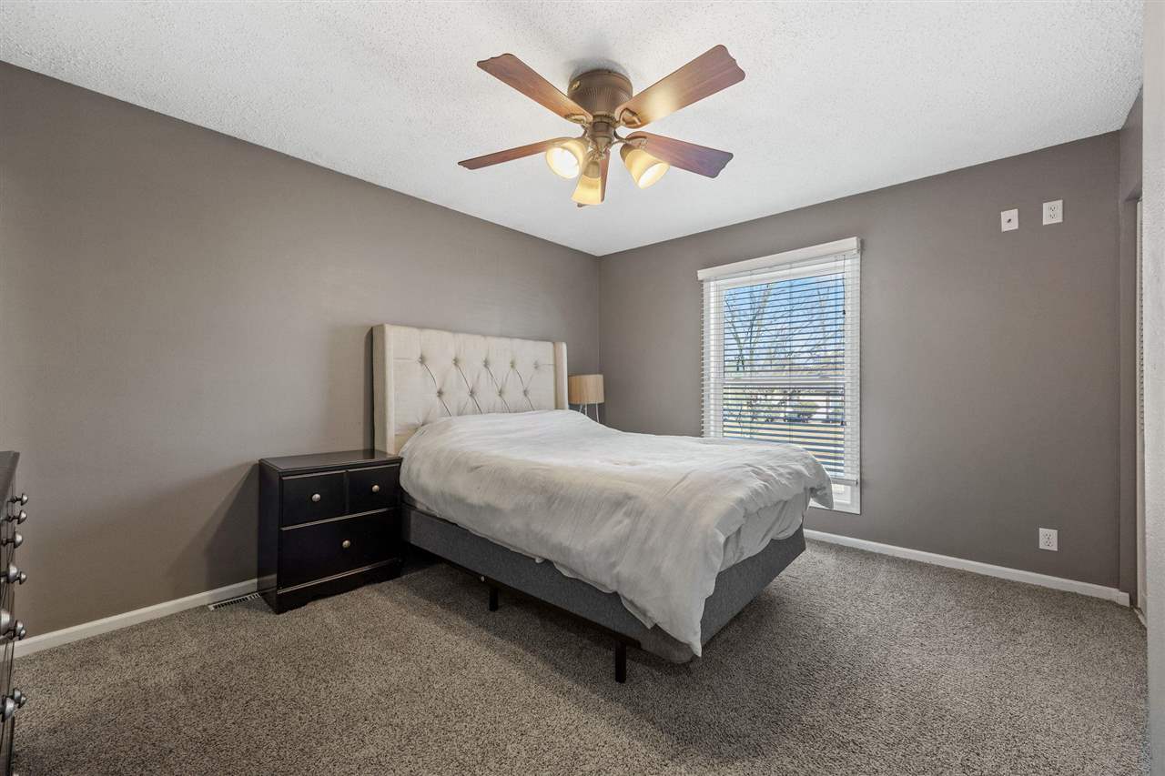 20 NW Clive Cedar Rapids IA 52405