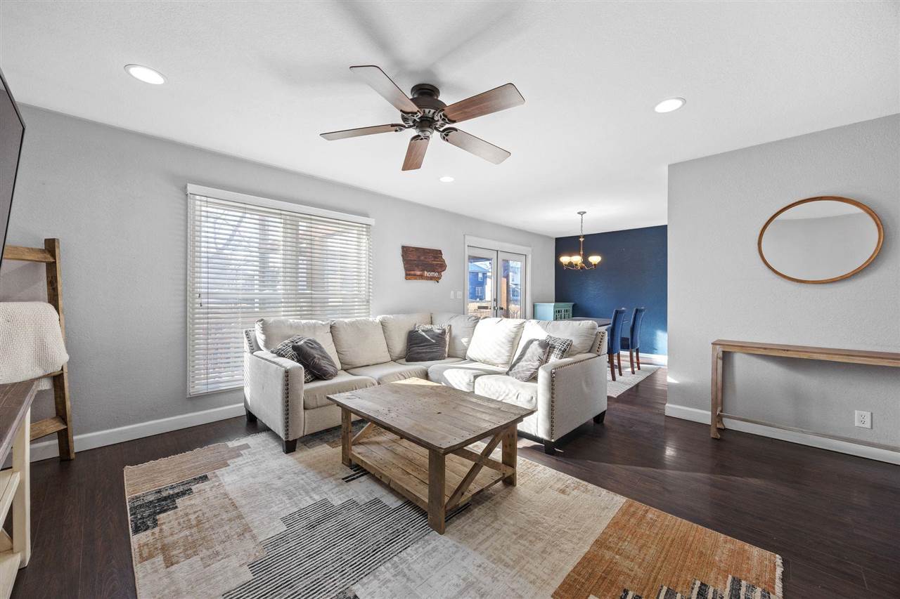 20 NW Clive Cedar Rapids IA 52405