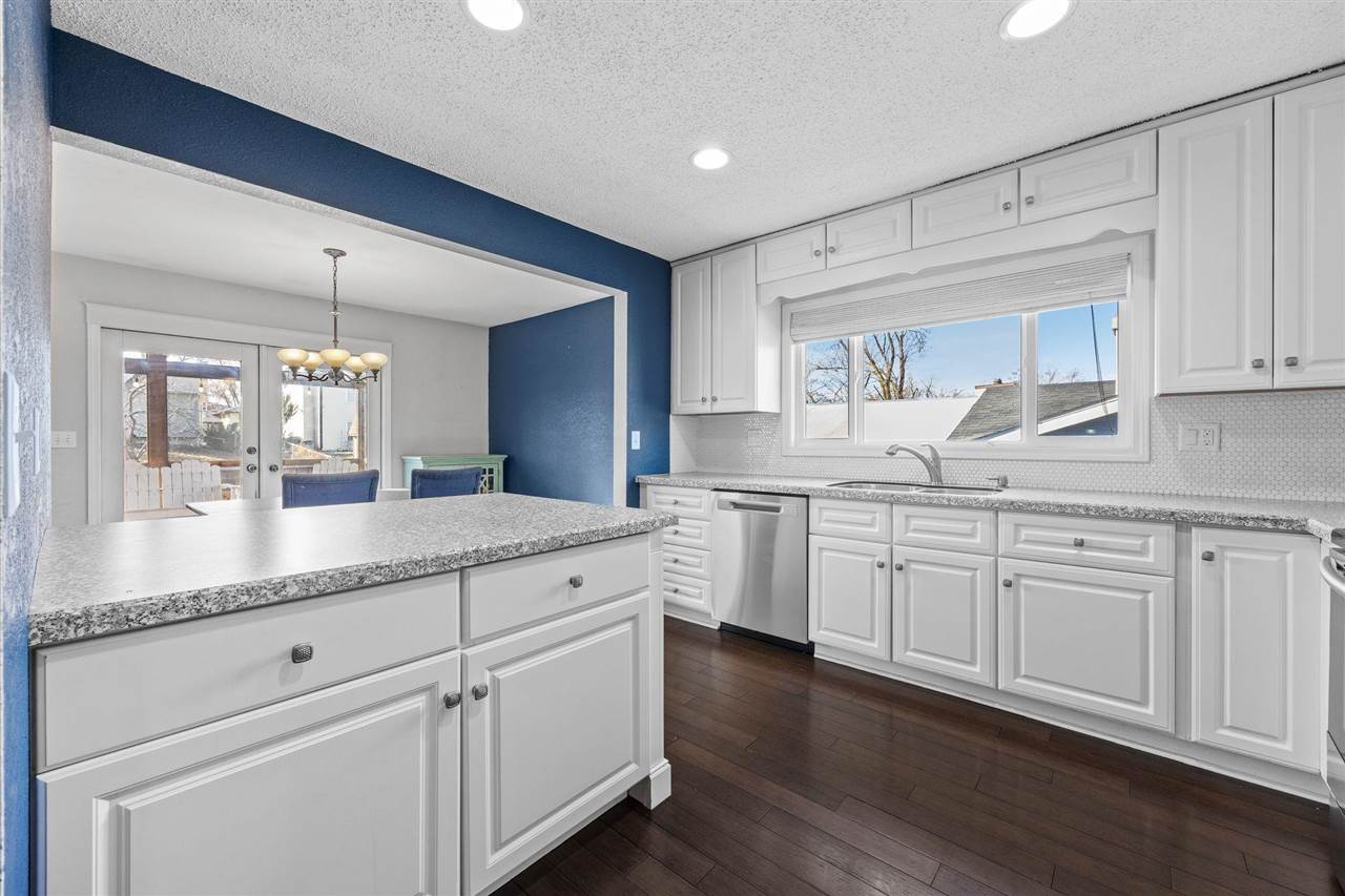 20 NW Clive Cedar Rapids IA 52405