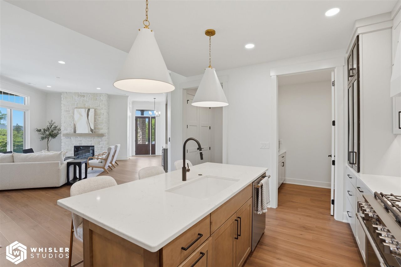 1901 Country Club Drive Coralville IA 52241