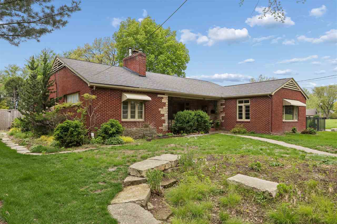 425 Beldon Avenue Iowa City IA 52246