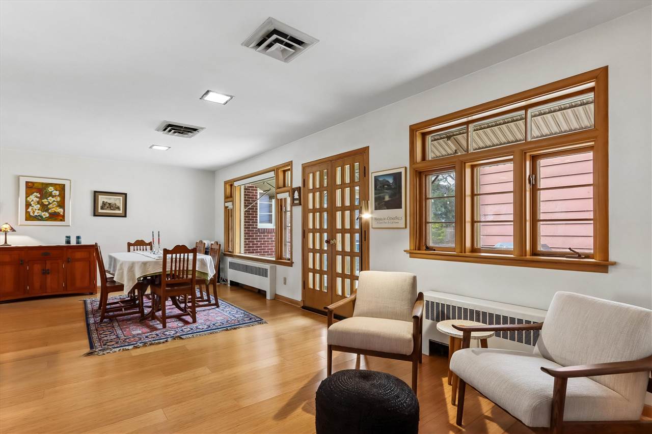 425 Beldon Avenue Iowa City IA 52246