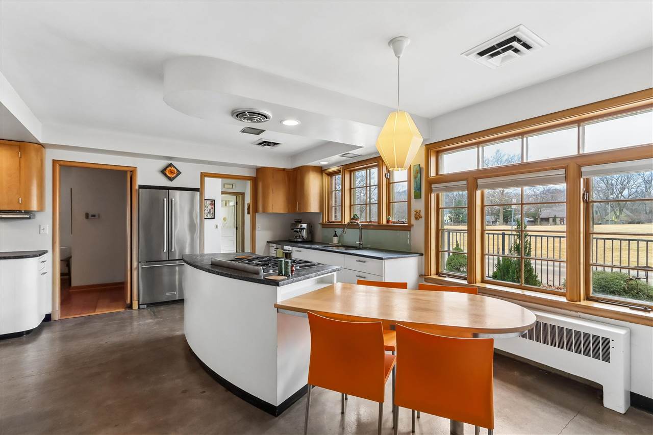 425 Beldon Avenue Iowa City IA 52246
