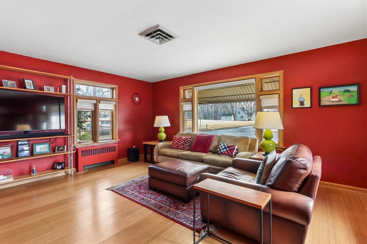 425 Beldon Avenue Iowa City IA 52246