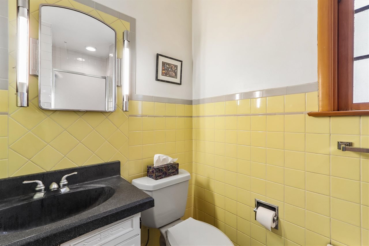 425 Beldon Avenue Iowa City IA 52246