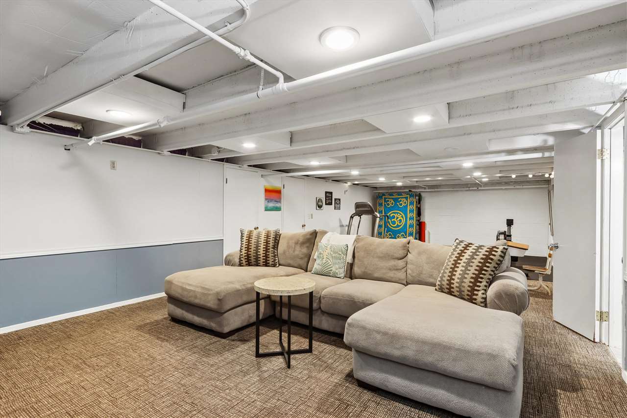 425 Beldon Avenue Iowa City IA 52246