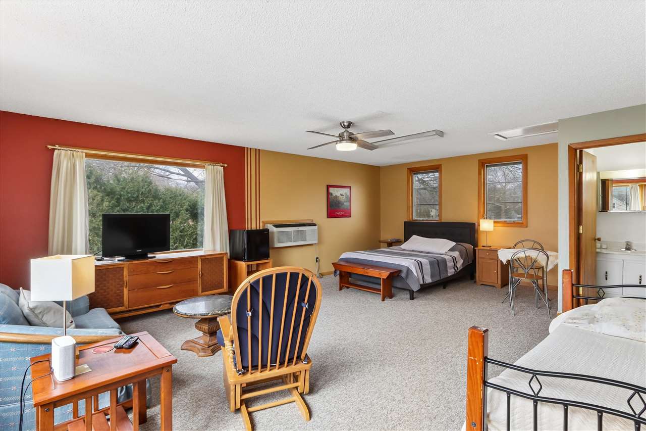 425 Beldon Avenue Iowa City IA 52246