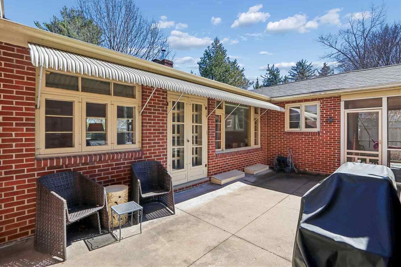 425 Beldon Avenue Iowa City IA 52246