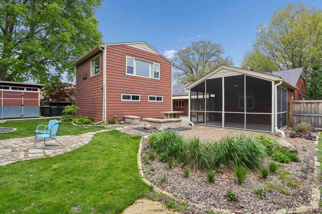425 Beldon Avenue Iowa City IA 52246
