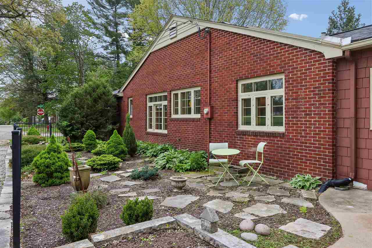 425 Beldon Avenue Iowa City IA 52246
