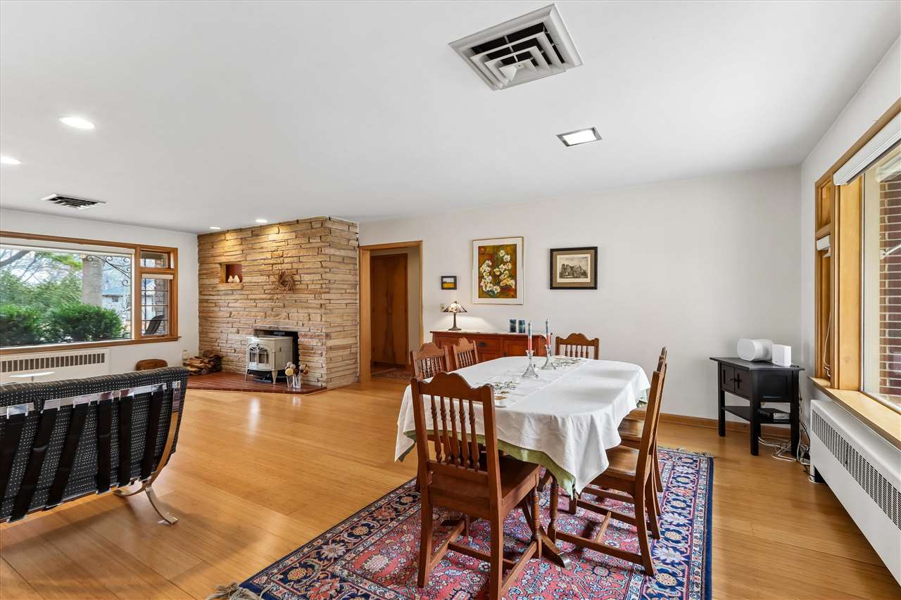 425 Beldon Avenue Iowa City IA 52246