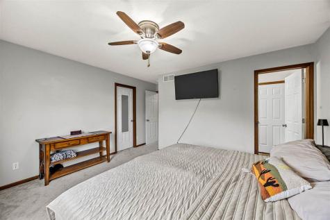 1193 9th Street Coralville IA 52241