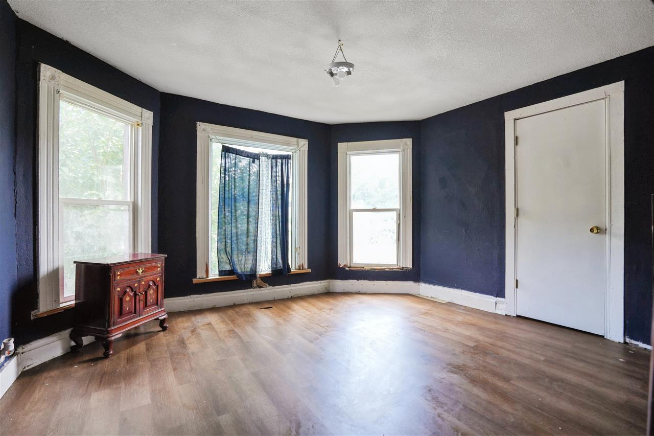 1119 E 10th Street Muscatine IA 52761