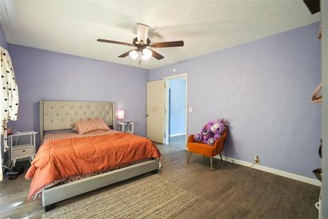 1119 E 10th Street Muscatine IA 52761