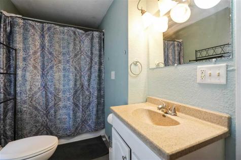 1119 E 10th Street Muscatine IA 52761