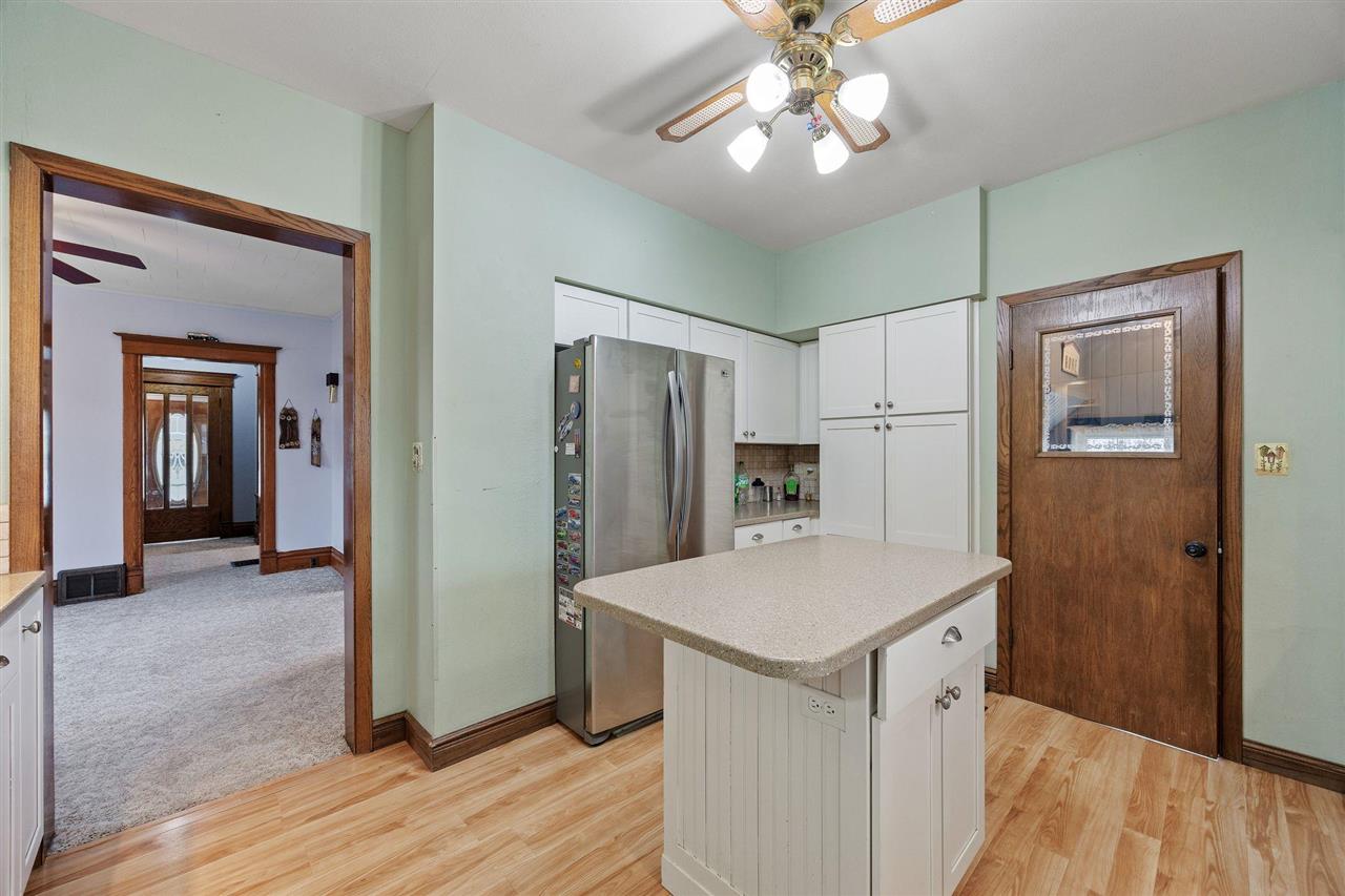 1707 8th Avenue Belle Plaine IA 52208