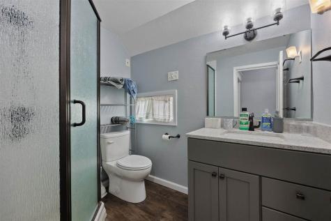 1707 8th Avenue Belle Plaine IA 52208