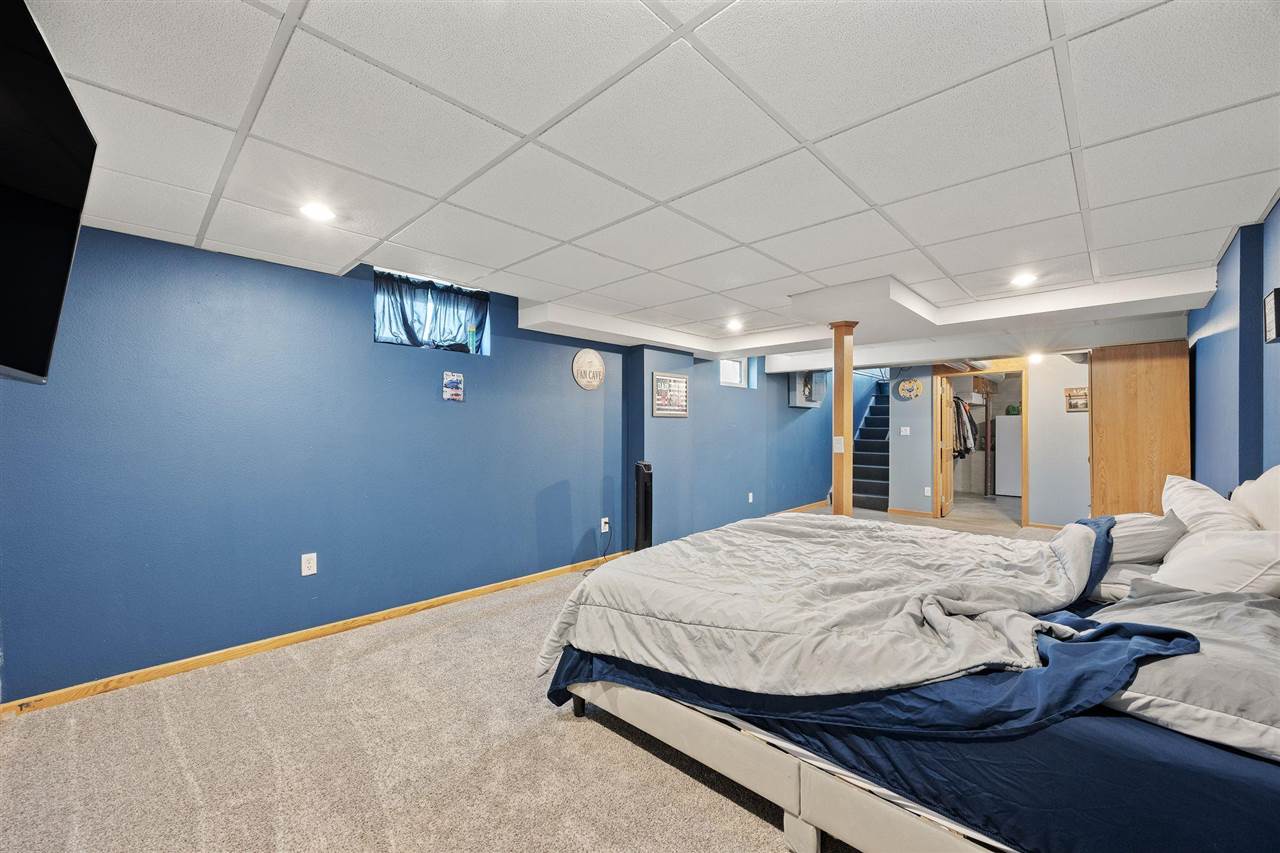 1707 8th Avenue Belle Plaine IA 52208