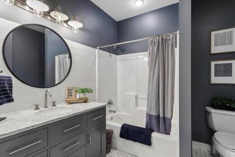 3738 Lacina Drive SW Iowa City IA 52240