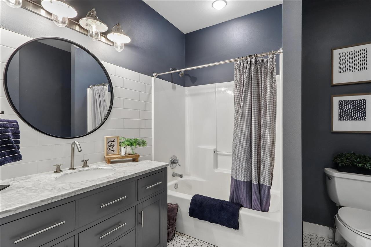 3738 Lacina Drive SW Iowa City IA 52240