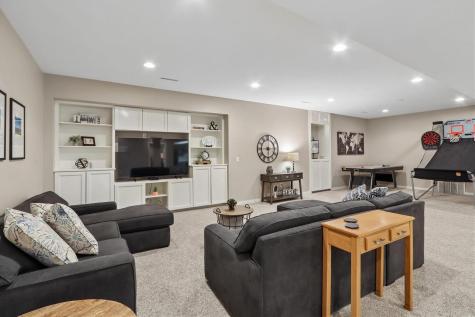 3738 Lacina Drive SW Iowa City IA 52240