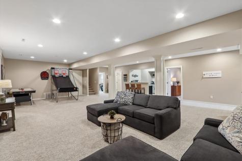 3738 Lacina Drive SW Iowa City IA 52240