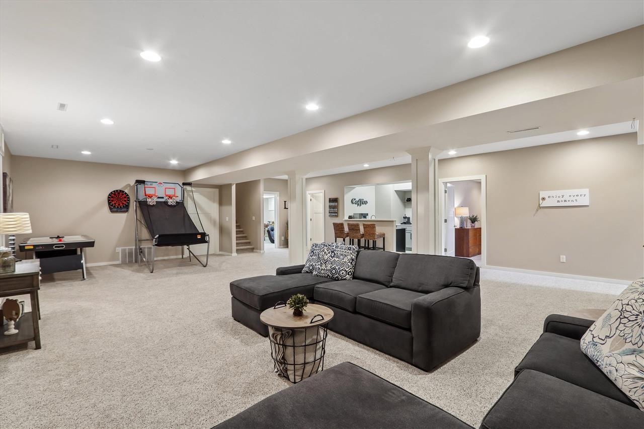 3738 Lacina Drive SW Iowa City IA 52240