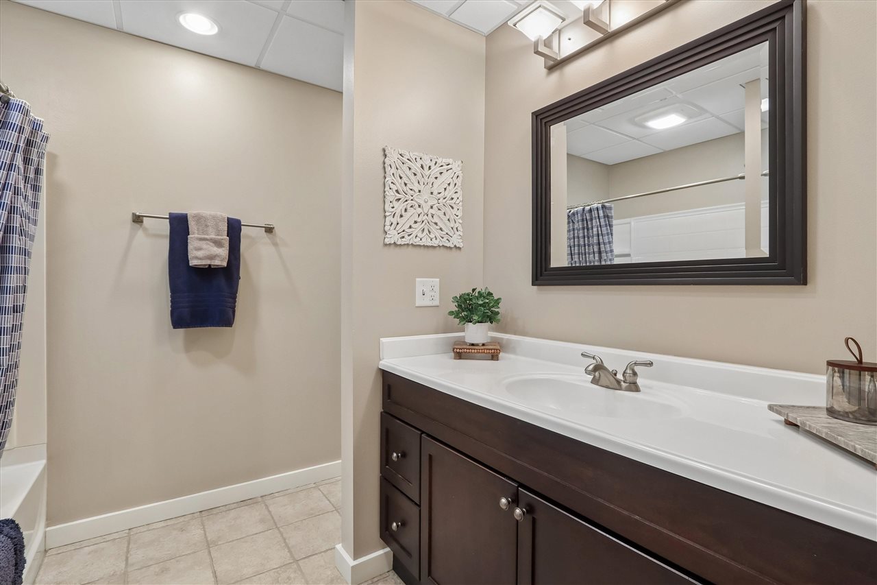 3738 Lacina Drive SW Iowa City IA 52240