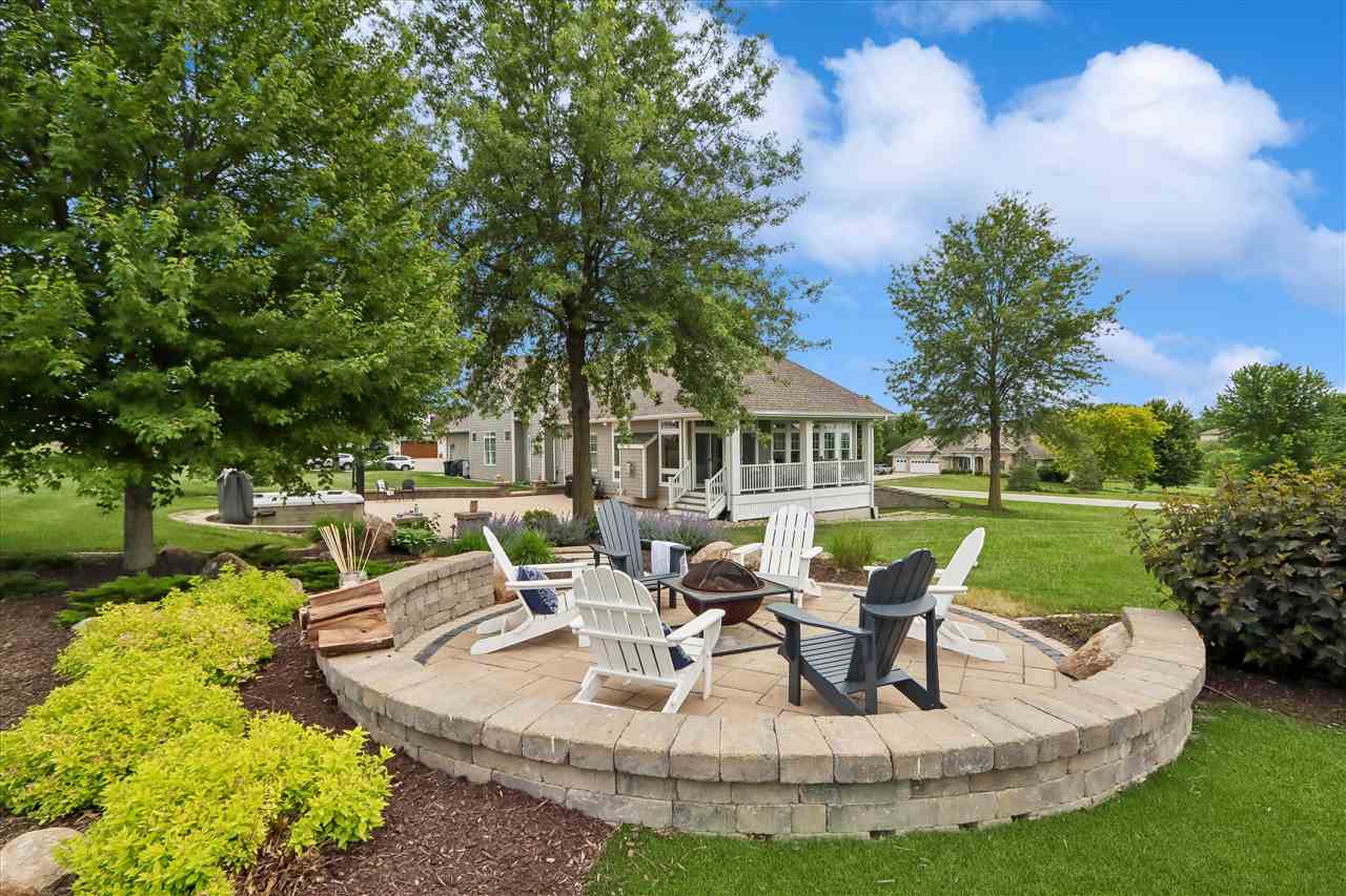 3738 Lacina Drive SW Iowa City IA 52240