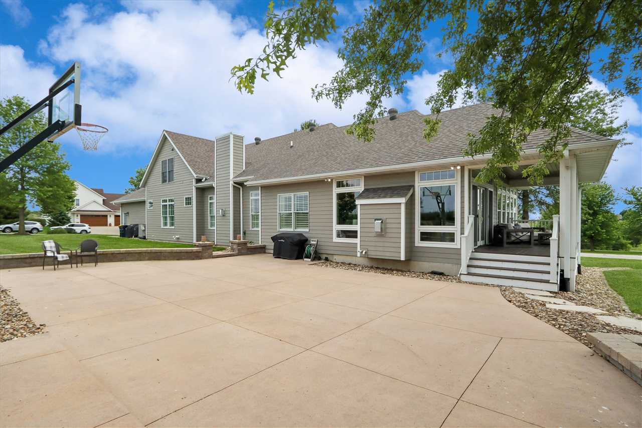 3738 Lacina Drive SW Iowa City IA 52240