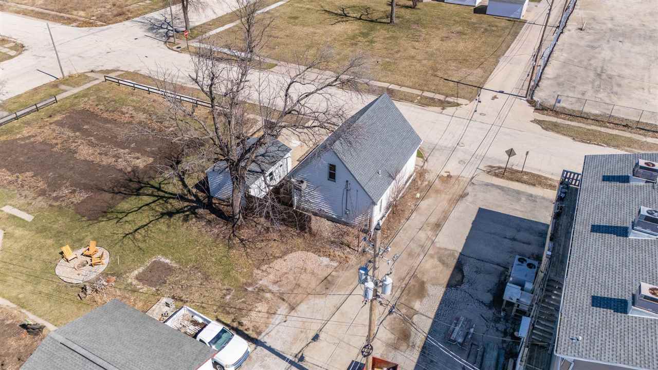 718 4th Street NW Cedar Rapids IA 52405