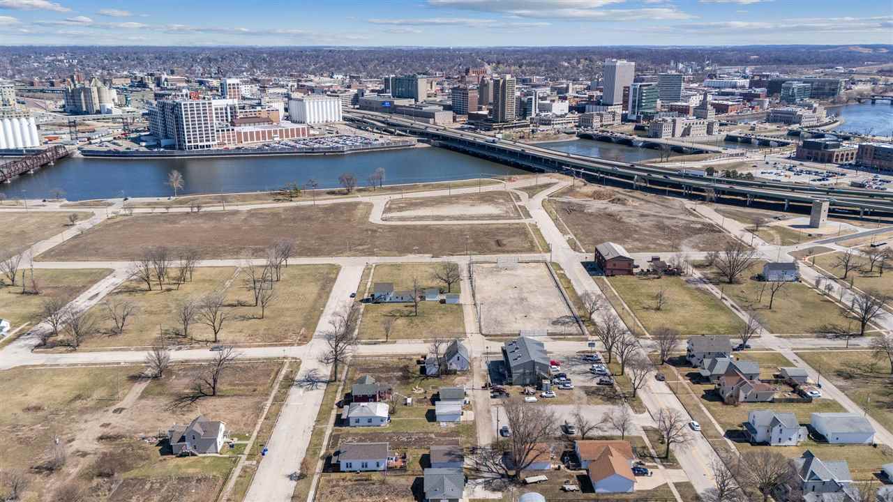 718 4th Street NW Cedar Rapids IA 52405