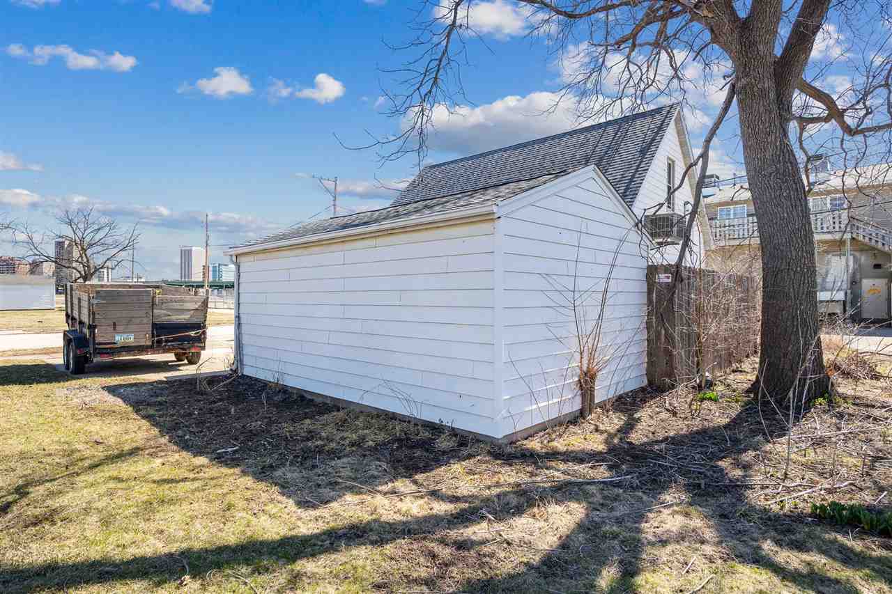 718 4th Street NW Cedar Rapids IA 52405