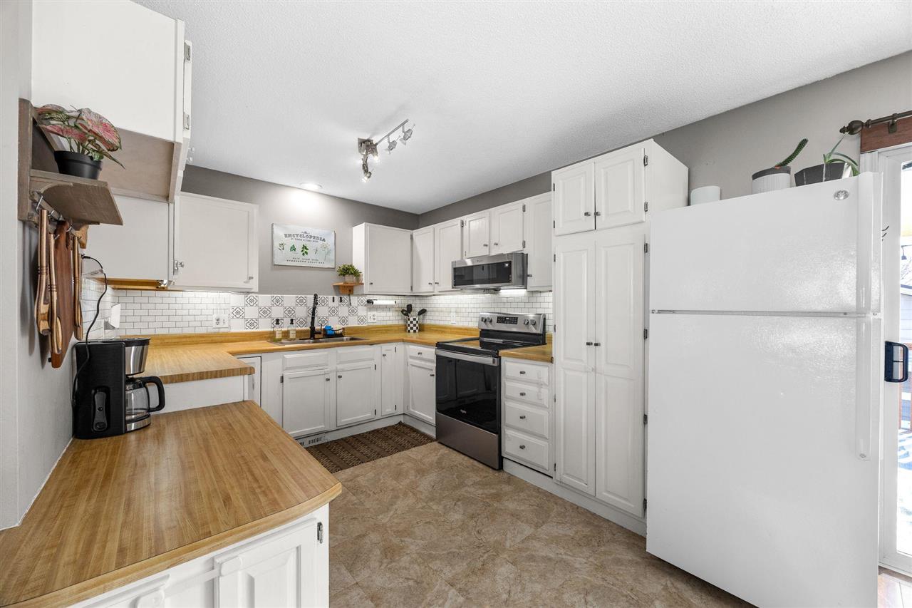 220 Summerhays Street Tiffin IA 52340
