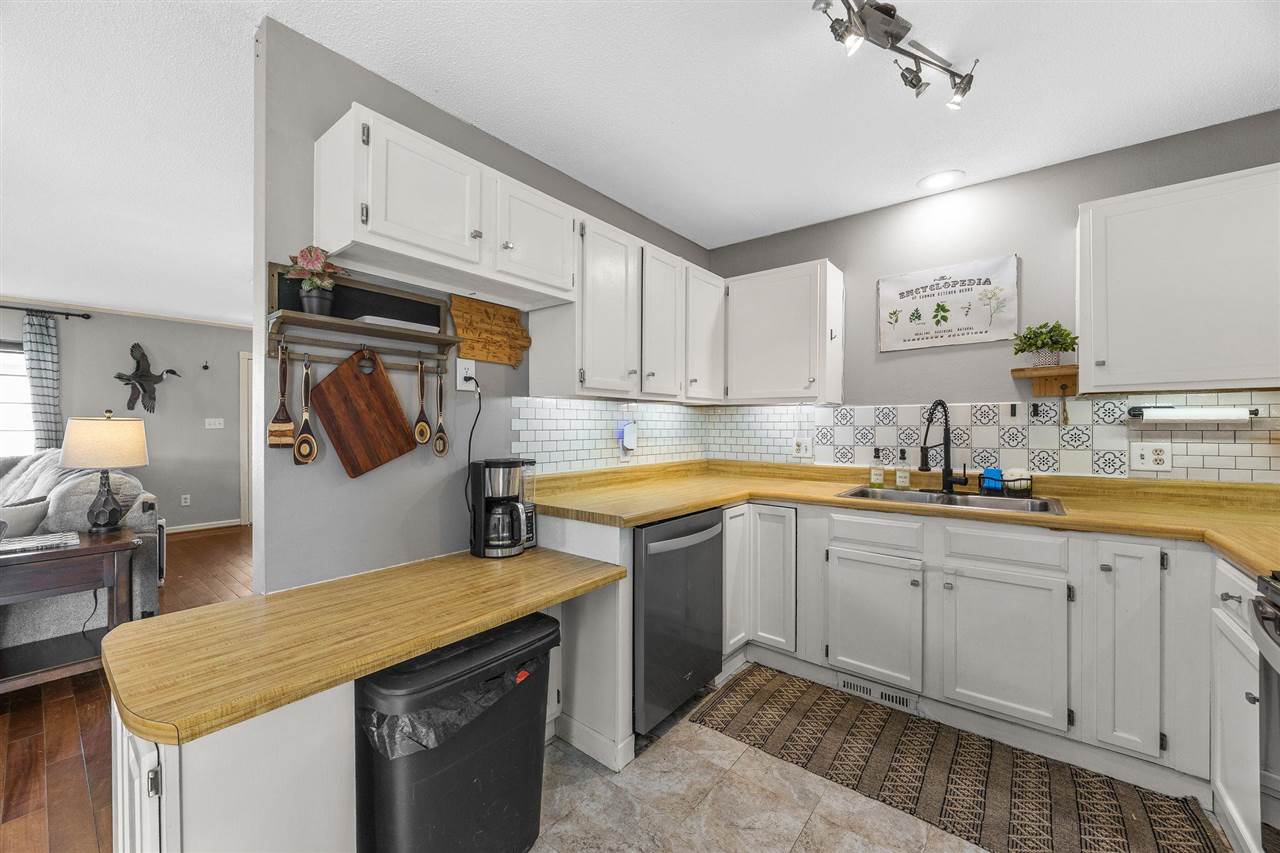 220 Summerhays Street Tiffin IA 52340