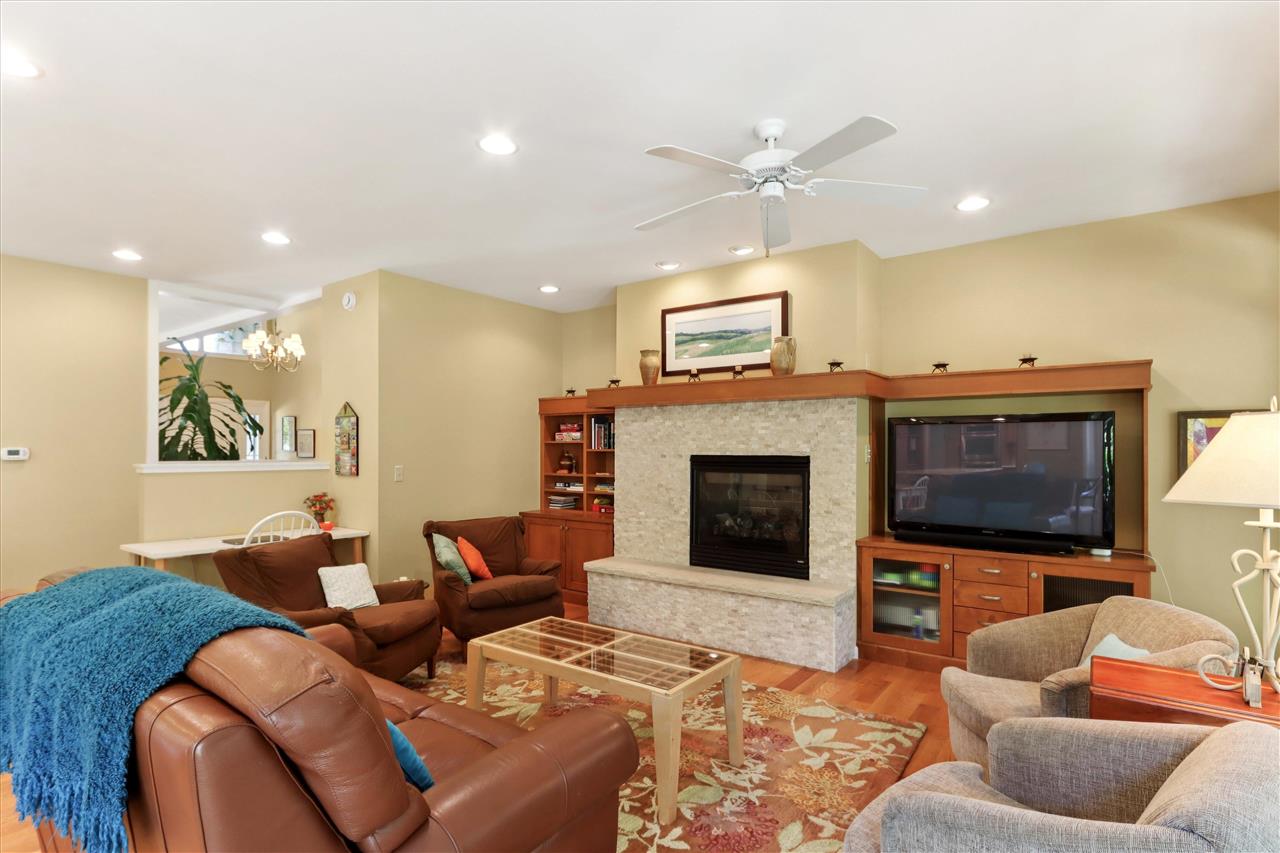 1950 Calvin Avenue Iowa City IA 52246