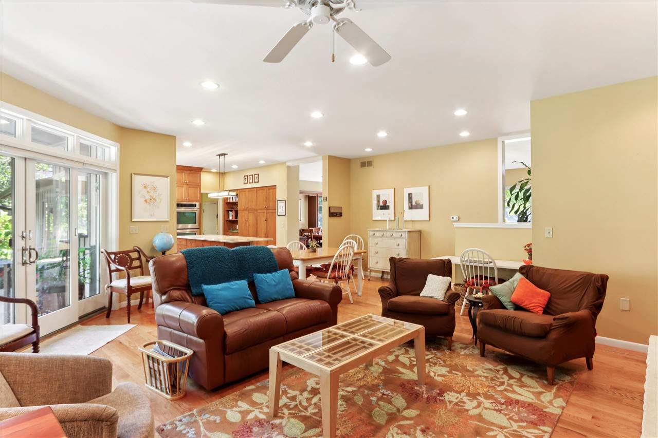 1950 Calvin Avenue Iowa City IA 52246