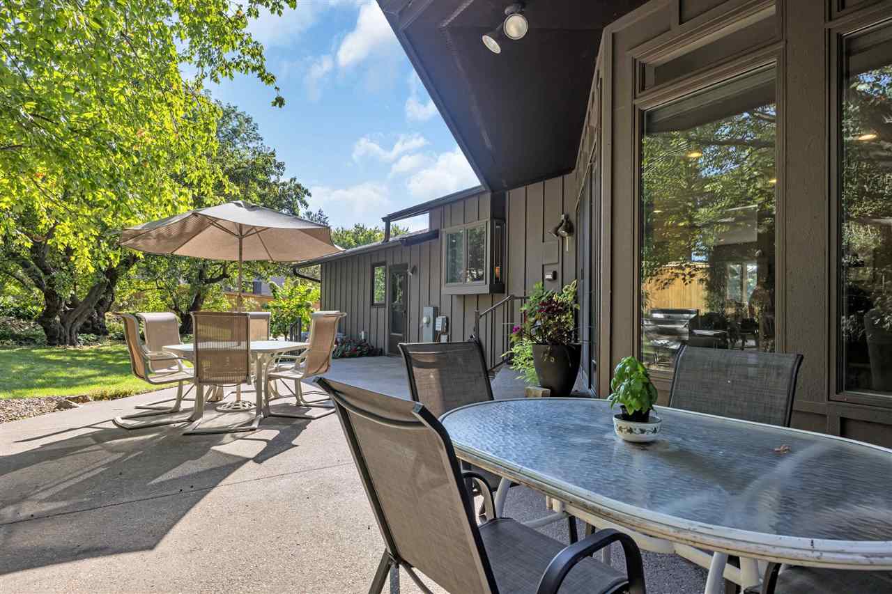 1950 Calvin Avenue Iowa City IA 52246