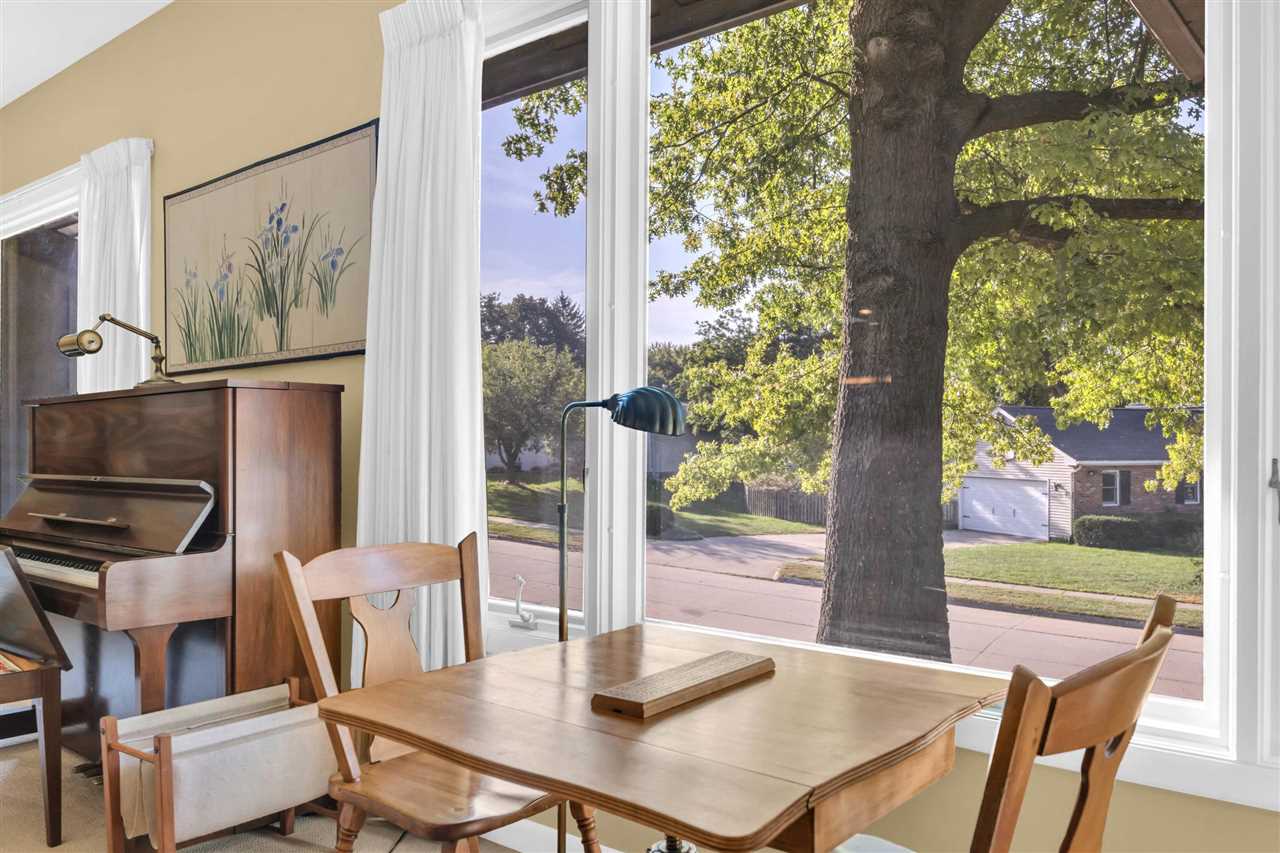 1950 Calvin Avenue Iowa City IA 52246