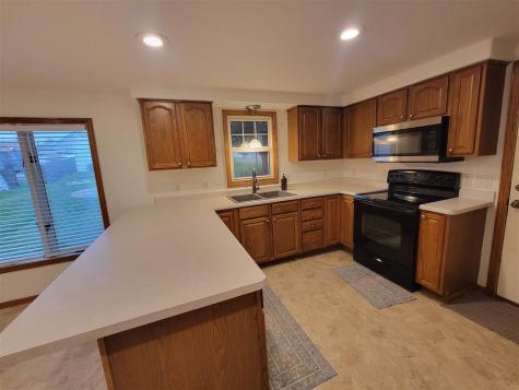 214 E Center Street Oxford IA 52322